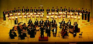 [Tokyo Kantorei's stage with an orchestra (JPEG)]